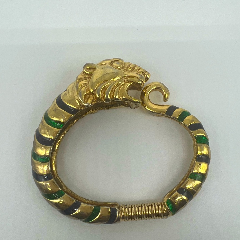 Vintage DONALD STANNARD Enameled Lion Head Gold Tone Clamper Bracelet Bangle
